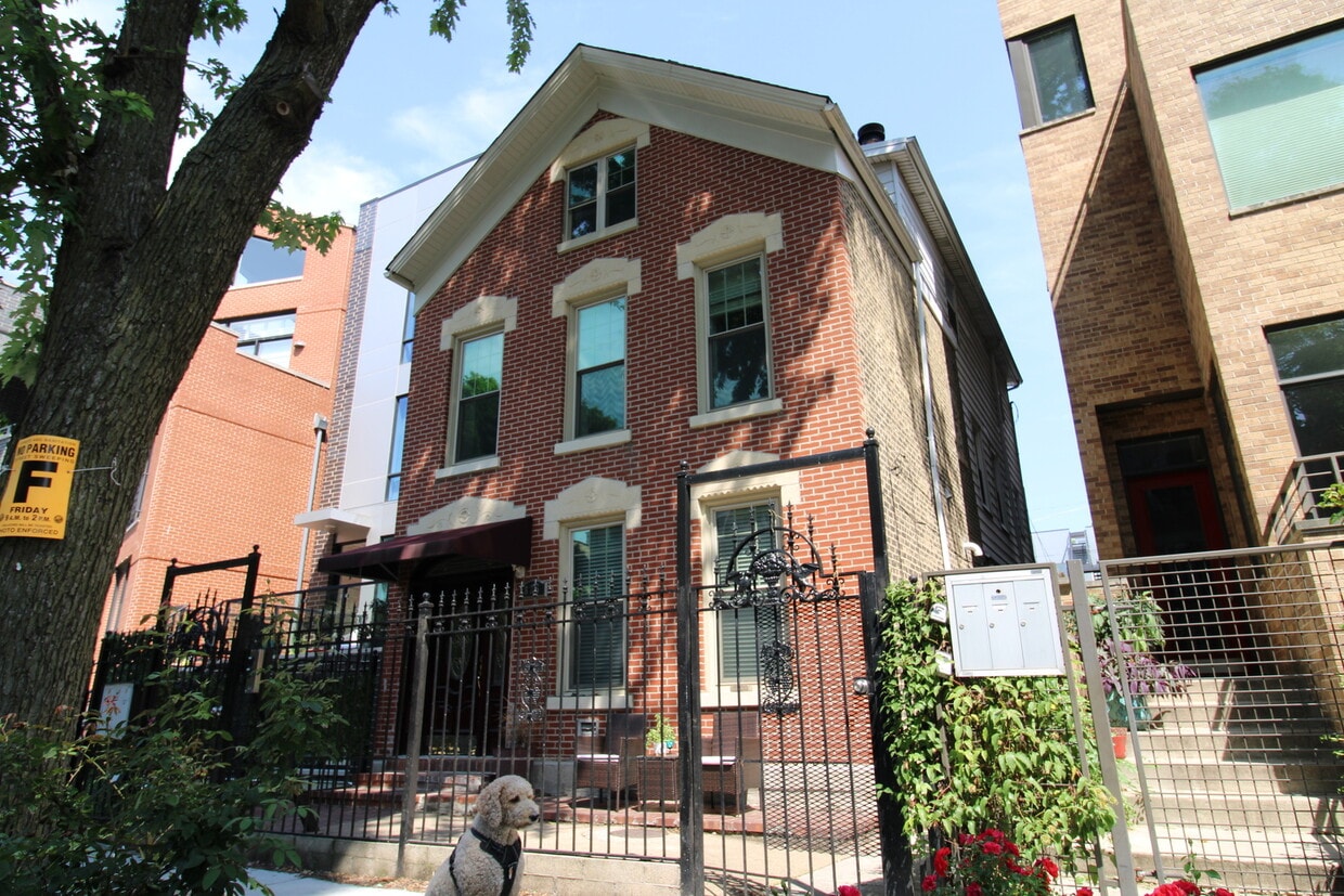 Foto principal - 825 N Hermitage Ave