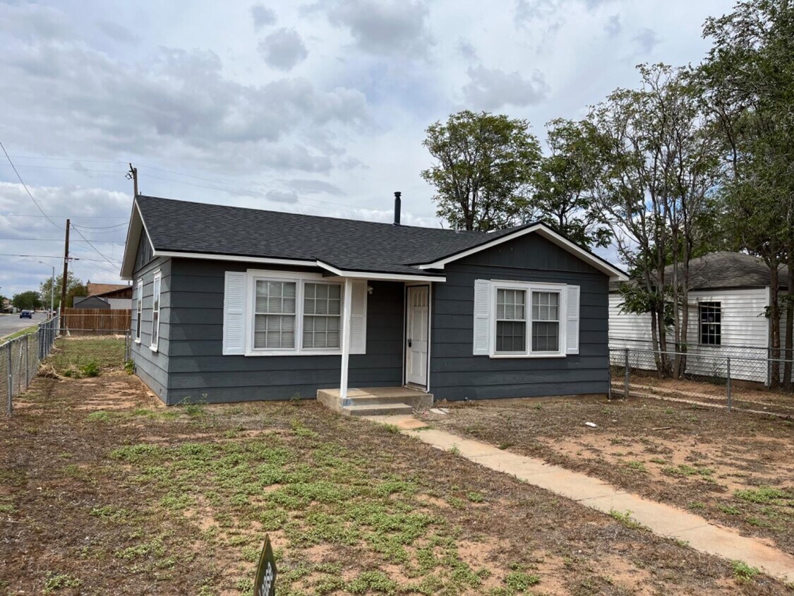 Foto principal - 101 N Uvalde Ave