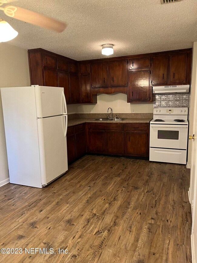 Foto del edificio - 409 14th St