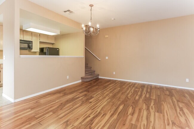 Foto del edificio - 1449 Morro Creek St