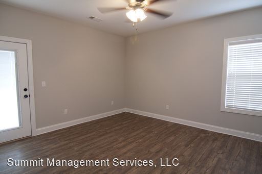 Building Photo - 3 br, 3.5 bath House - 217 Park West Loop