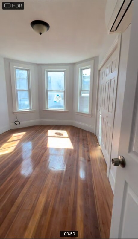 Building Photo - 362 Princeton St