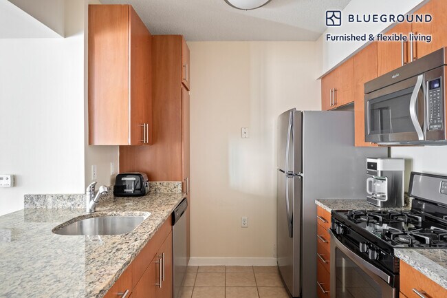 Foto del edificio - 2400 M St NW