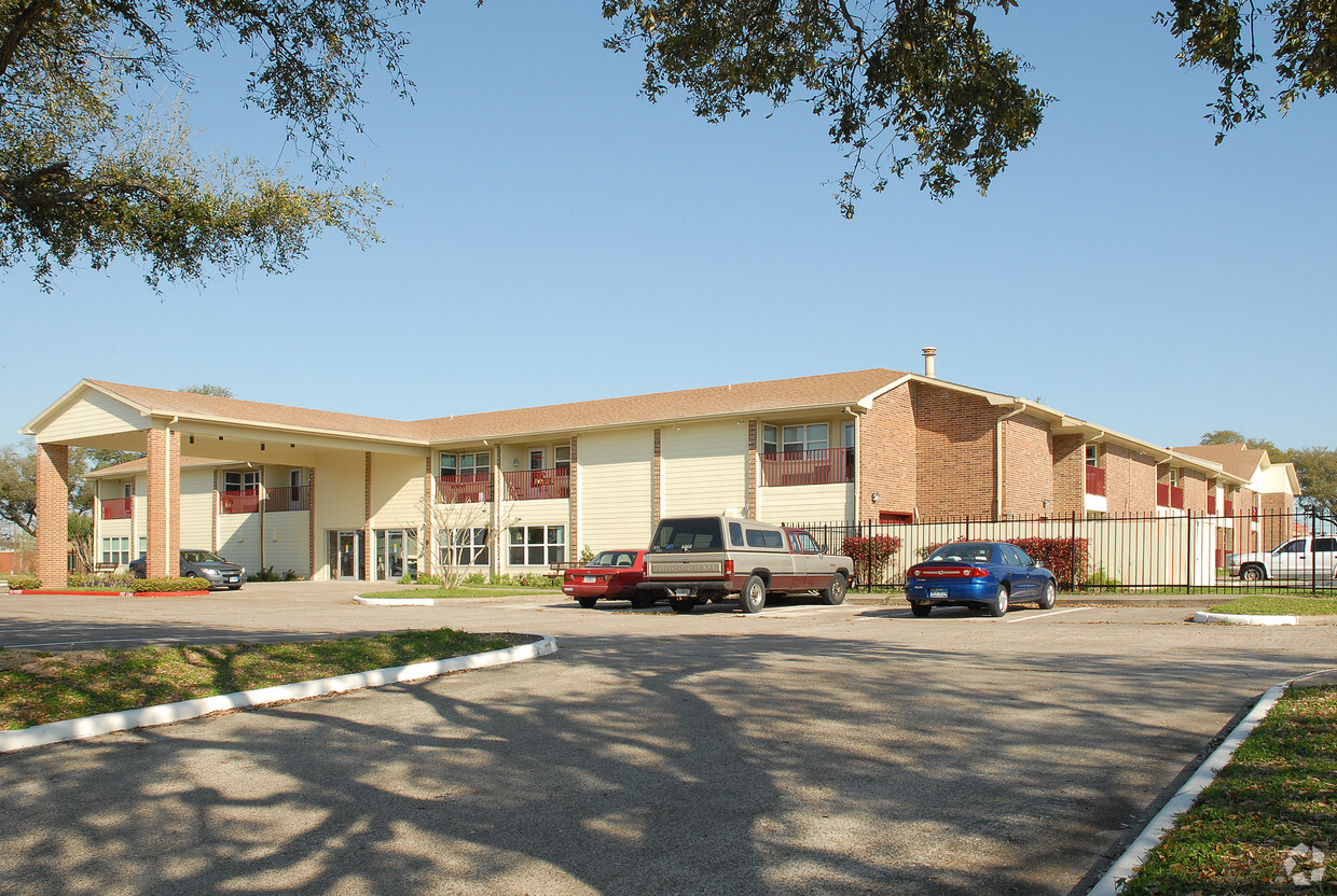 Heritage Square - Apartments In Texas City, Tx 