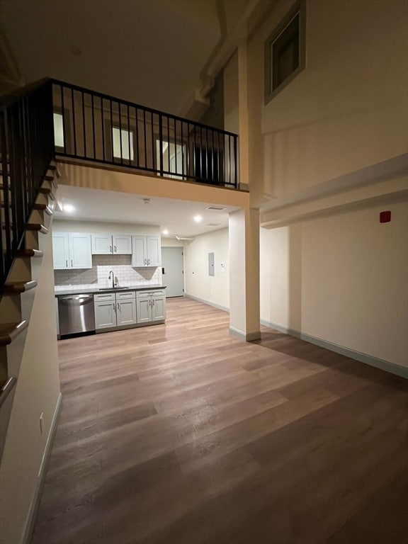 Building Photo - 160 Seabury St