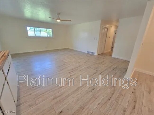 Foto del edificio - 10306 Winthrop Rd