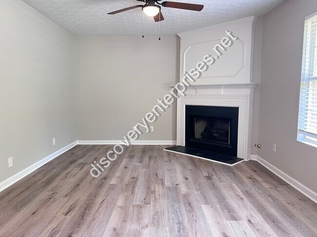 Foto del edificio - 1561 Norman Crossing