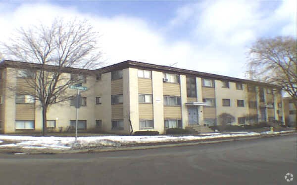Primary Photo - 2200-2210 Williamsburg Dr