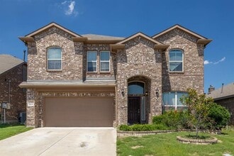Building Photo - 2813 Saddle Creek Dr