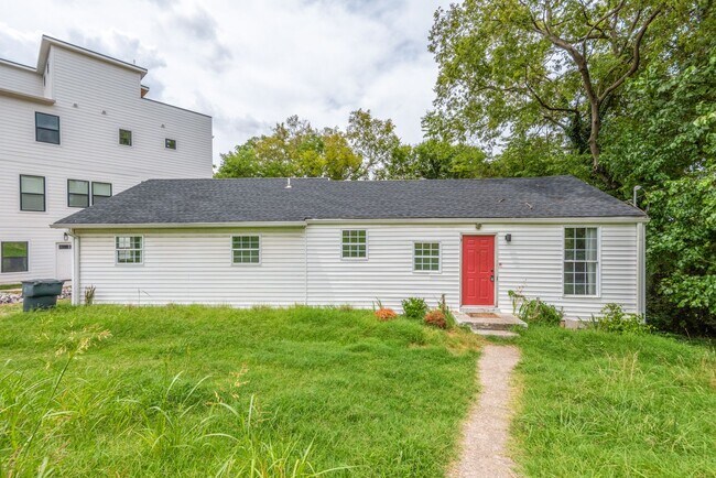 Charming 4BR/2BA Home in South Nashville –... - Charming 4BR/2BA Home in South Nashville –...