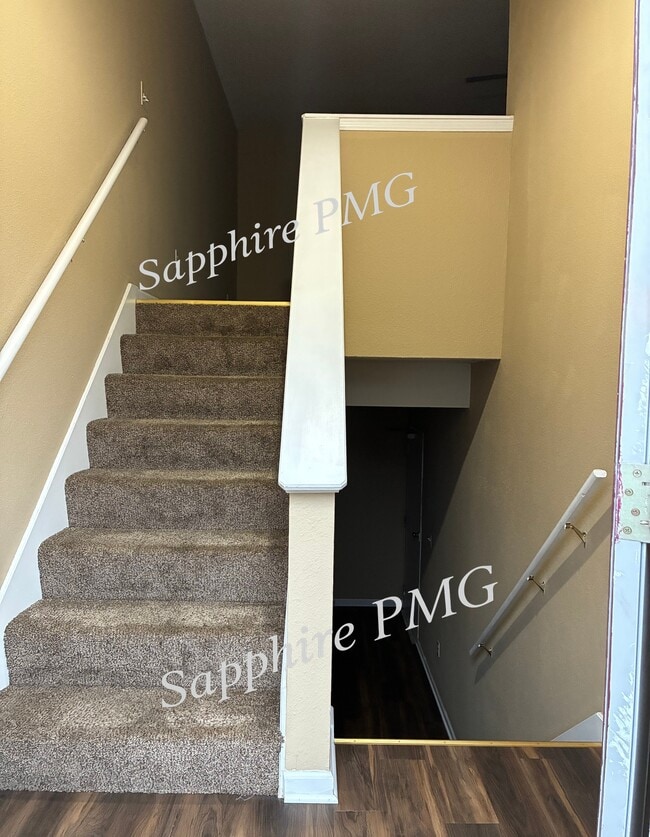 Foto del edificio - 5621 N Northwood Terrace