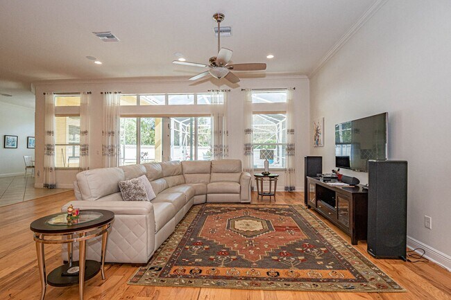 Building Photo - 4229 Diamond Square