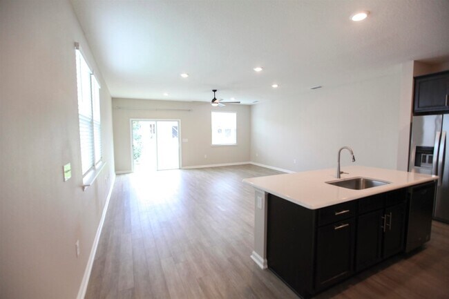 Building Photo - 57 Mustard Hl Ct