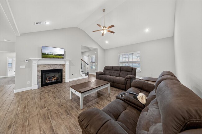 Foto del edificio - 584 Quartz Wy