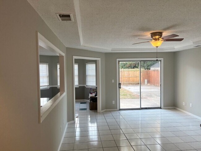 Foto del edificio - Home for rent - Lanstown Meadows