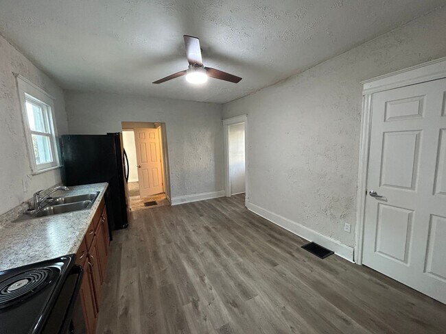 Foto del edificio - Newly Updated 3 bedroom 1.5 Bath in Cheviot