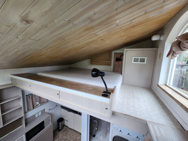 Foto del edificio - Tiny Home near U-Med