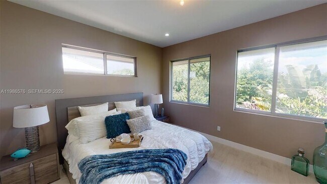 Foto del edificio - 626 NE 12th Ave