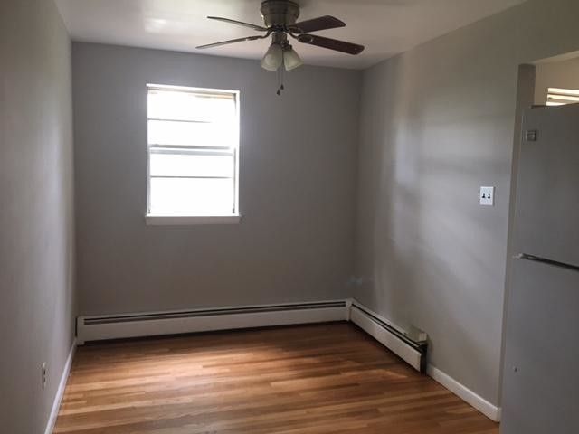 Primary Photo - 301 E Brown St