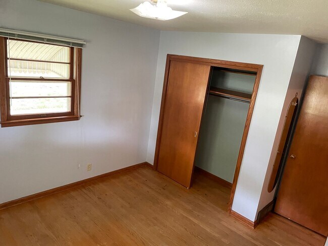 Building Photo - 4 Bedroom Home In Norfolk
