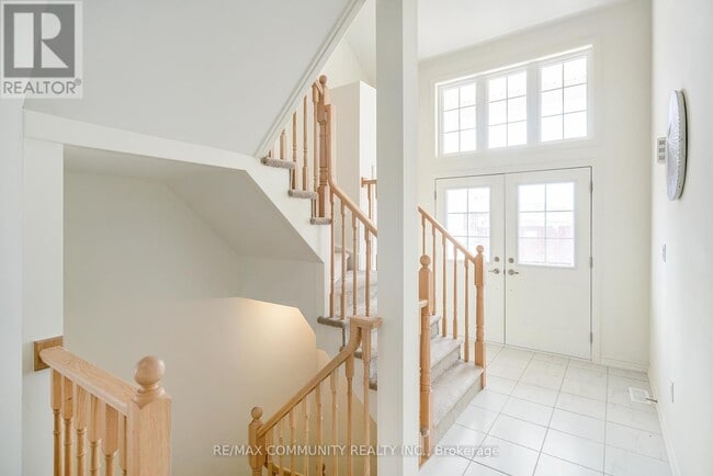 Building Photo - 1562 Marina Dr