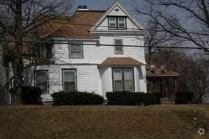 Building Photo - 1908 Genesee St W
