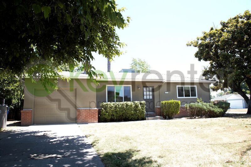 Primary Photo - 5121 Da Rosa Dr