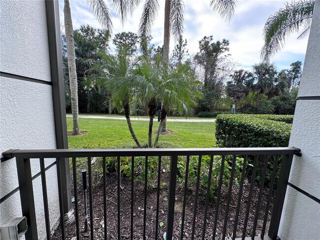 Foto del edificio - 4024 Breakview Dr