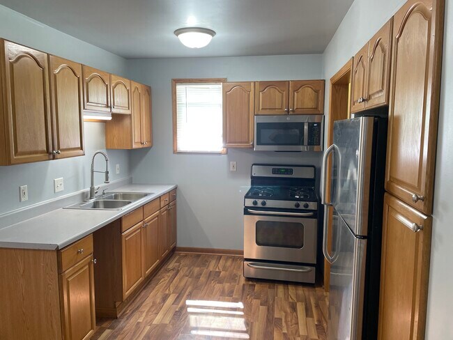 Foto del edificio - W1390 Highland Blvd