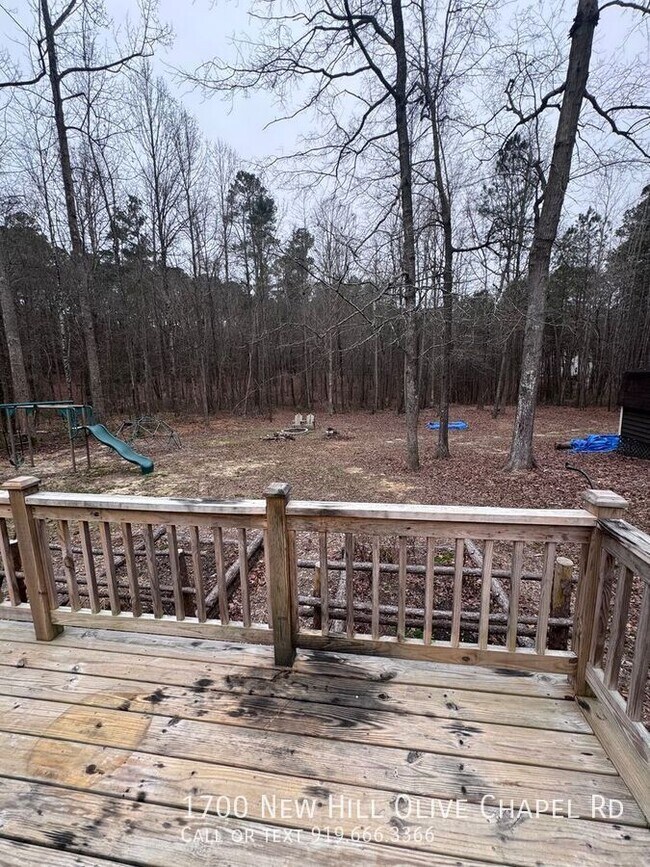 Foto del edificio - Charming 3 Bedroom Home Located In Apex NC