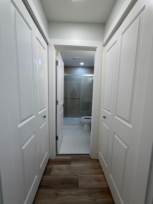 Foto del edificio - 452 W Aldine Ave