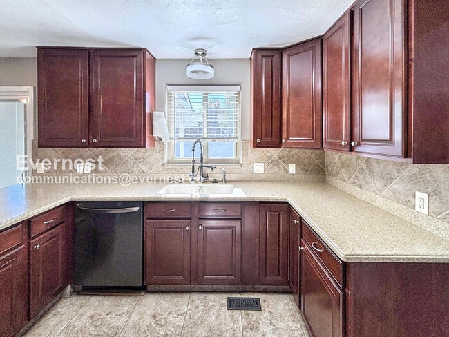 Building Photo - 4720 E 129th Cir