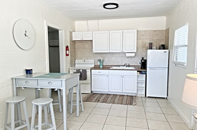 Foto del edificio - 9092 W Fort Island Trail