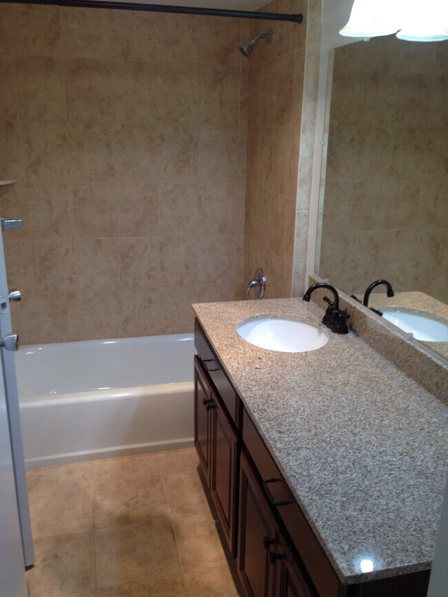 11801 Rockville Pike Unit 910, Rockville, MD 20852 Condo for Rent in