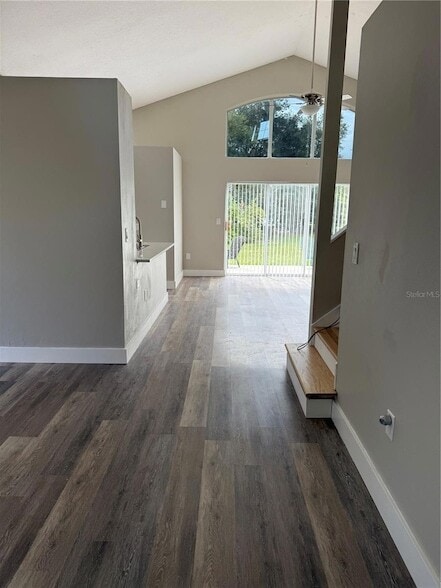 Photo - 115 Oxford Rd House