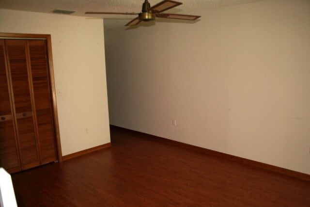 Building Photo - 3/2/2  POOL HOME LARGE CORNER LOT IN THE H...