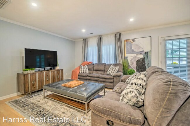 Building Photo - 4 br, 3 bath House - 109 LUDLOW DRIVE
