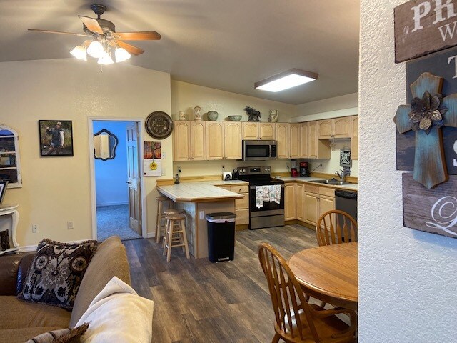 Foto del edificio - 254 Gribble Dr