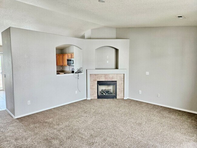 Building Photo - Spacious 3 Bedroom Condo Close to Peterson...