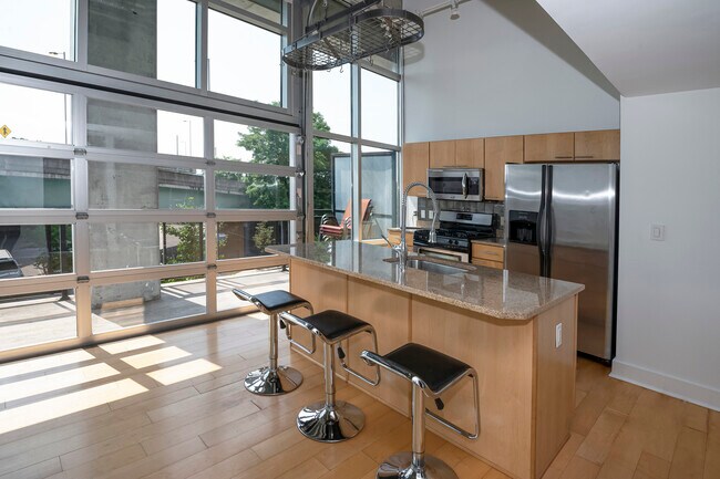 Kitchen - 353 W 4th St