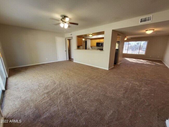 Foto del edificio - 3719 S Elm St