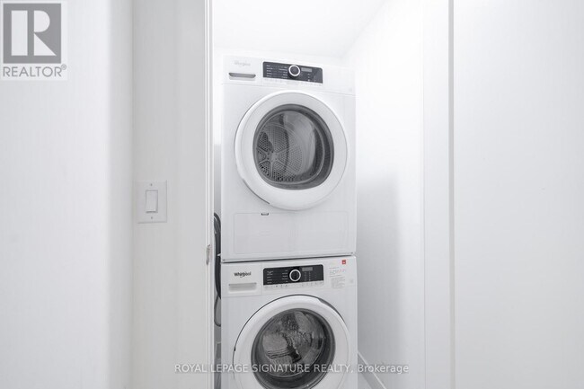 Photo du bâtiment - 5 Mabelle Ave