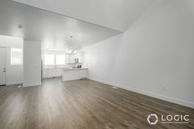 Building Photo - Brand New Townhome in Lehi Utah!