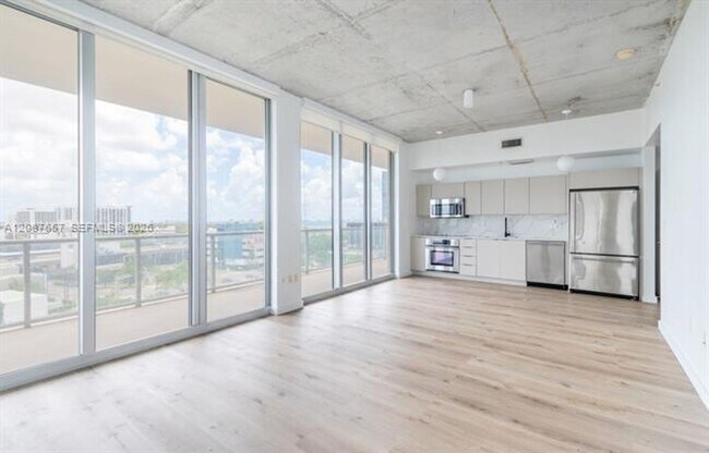 Foto del edificio - 3470 E Coast Ave