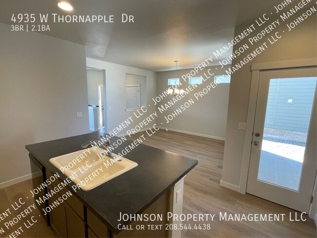 Building Photo - 4935 W Thornapple Dr
