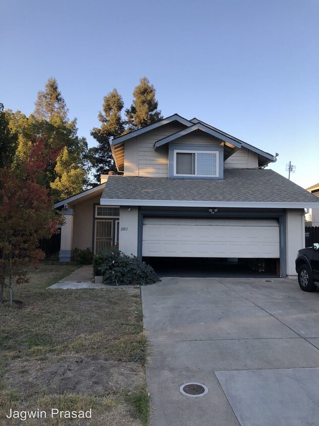 Primary Photo - 2 br, 1.5 bath House - 1083 Millet Way
