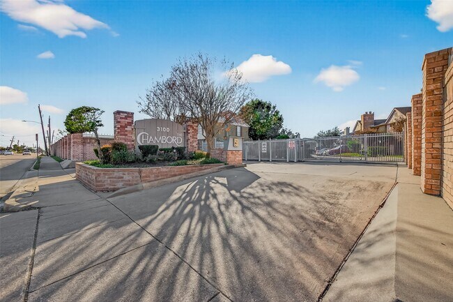 Foto del edificio - 3100 Jeanetta St