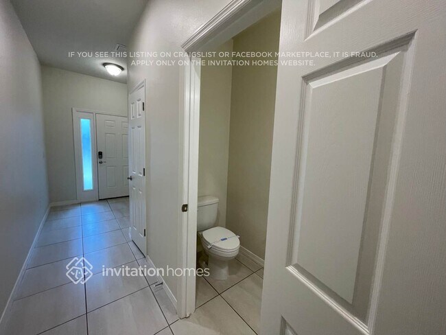 Foto del edificio - 2886 Grand Kemerton Pl
