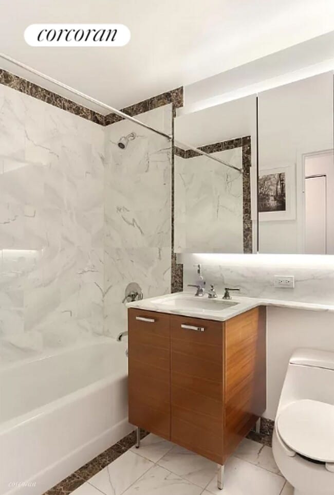 Foto del edificio - 415 E Main St