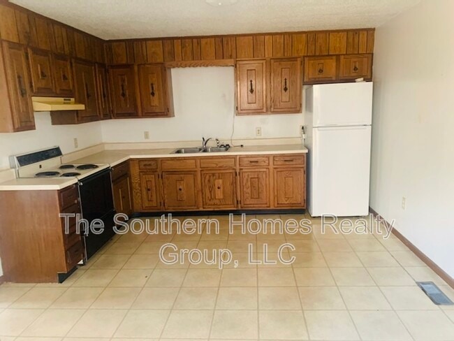 Building Photo - 2439 US-411